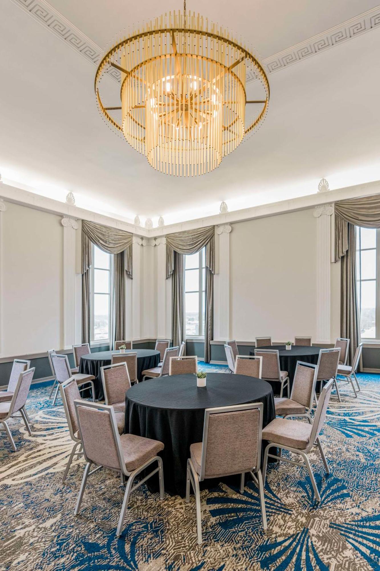 Hotel Elkhart, Tapestry Collection By Hilton Exterior photo